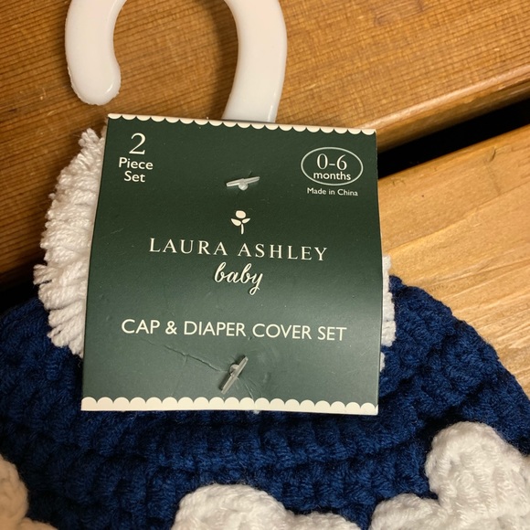 2/$20 NWT Laura Ashley Blue Cap & Diaper Cover Set - Picture 4 of 8